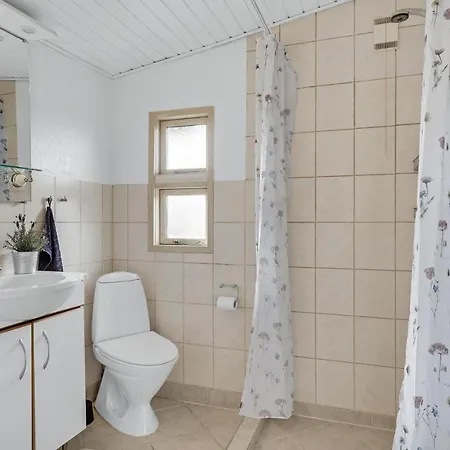 Amazing In Brkop With 2 Bedrooms * בורקופ